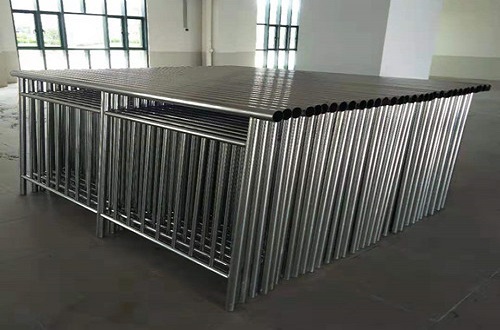 304不銹鋼護(hù)欄成品