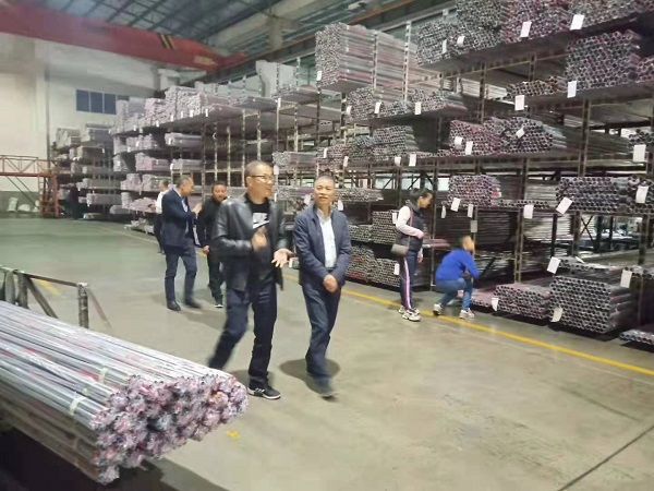 廣東304不銹鋼管生產廠家喜有沃倉庫